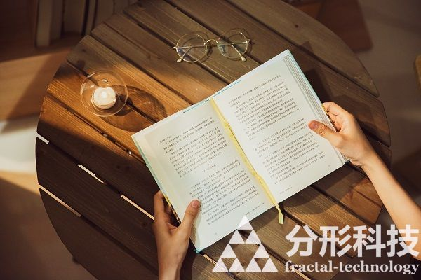 现代化大学网站建设：推动教育与技术的融合